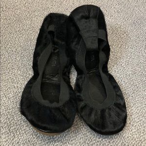 Yosi Samra Golding pony hair flats